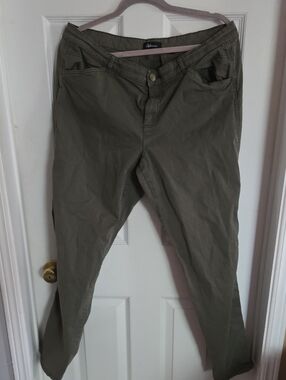 Women's Olive Green Casual Pants